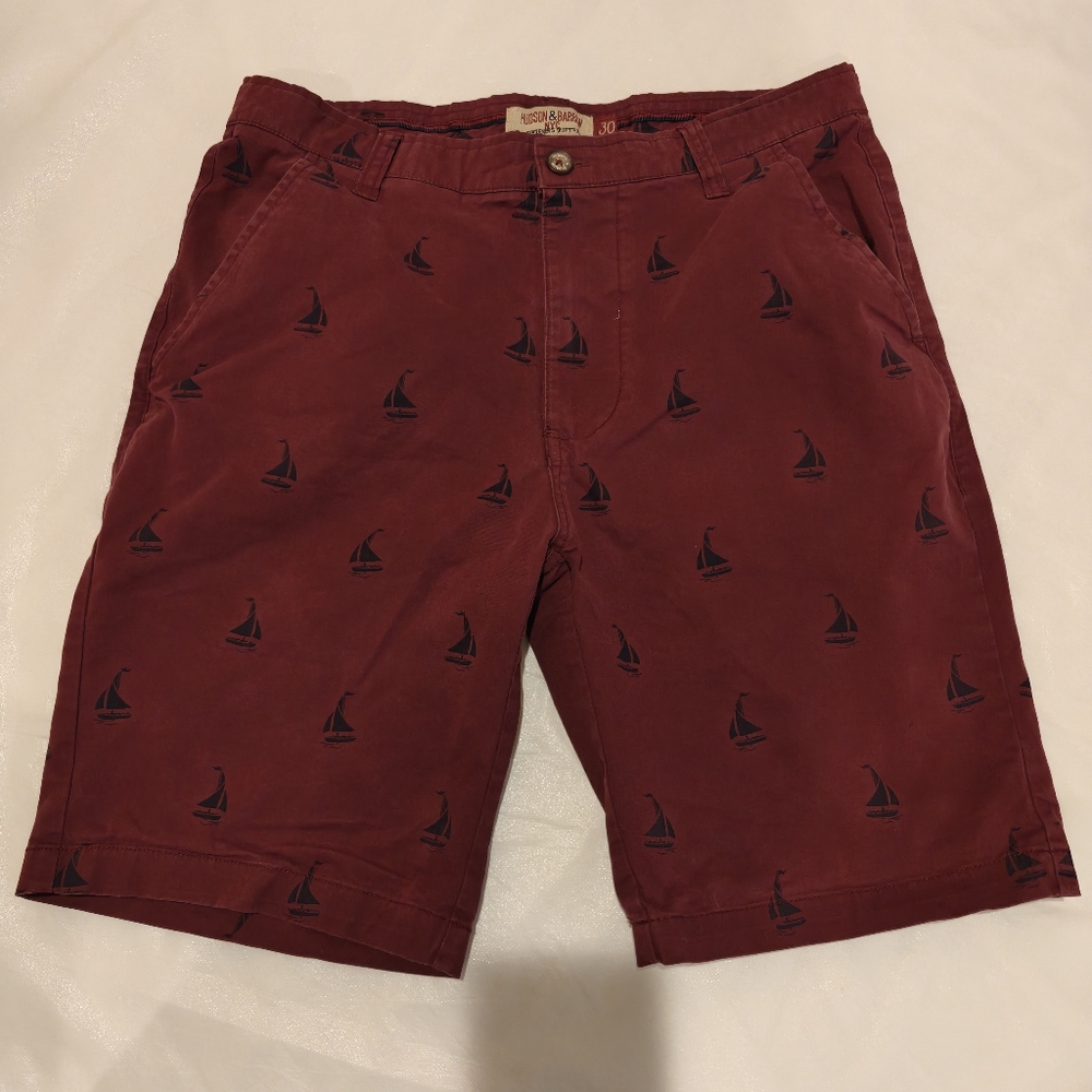 Hudson & Barrow NYC Men's Red Sailboat Print Shorts